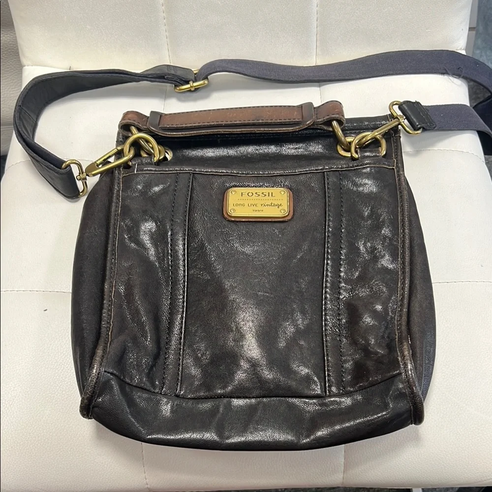 Vintage long live vintage fossil men’s messenger bag